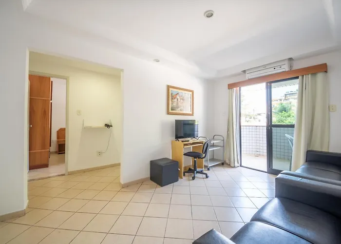 Oyo Residencial Itacuruca Apart Hotel, Mangaratiba